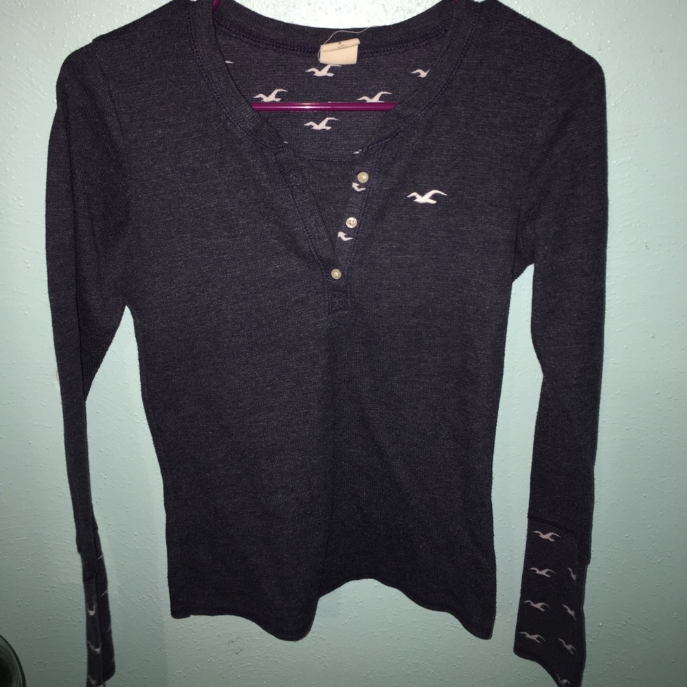 Hollister top